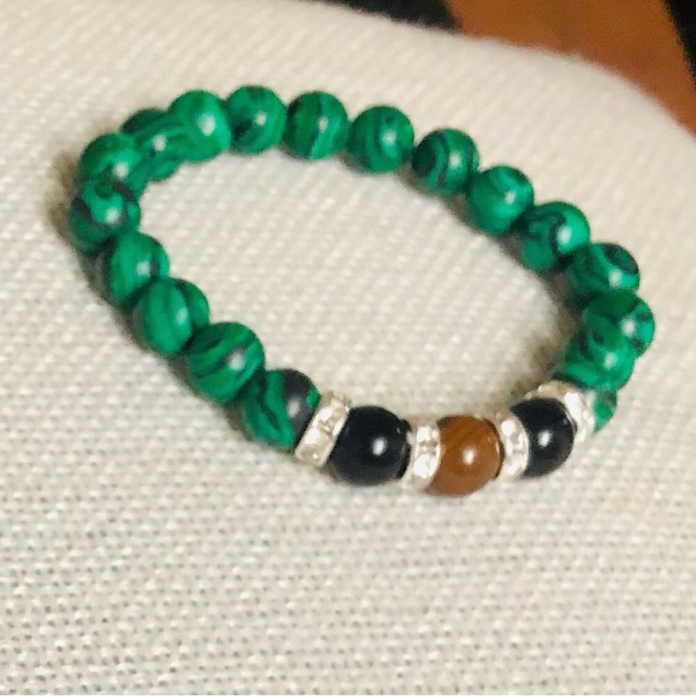 Combine with other textures and finishes for a bracelet stack that's unique 4 U